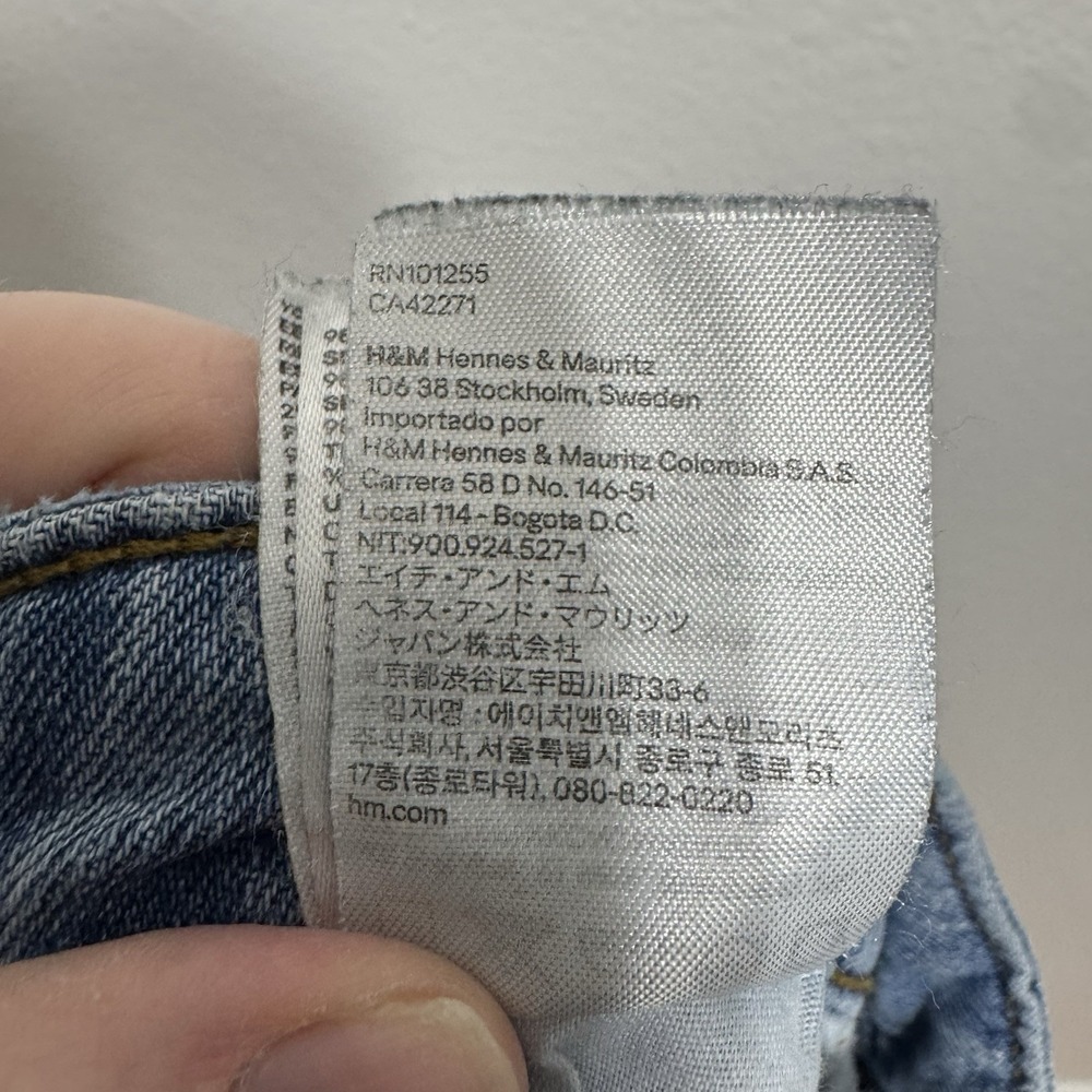 H&M Light Wash Denim Blue Jean Straight Leg Womens Size 18 Button‎ Fly - Picture 8 of 10